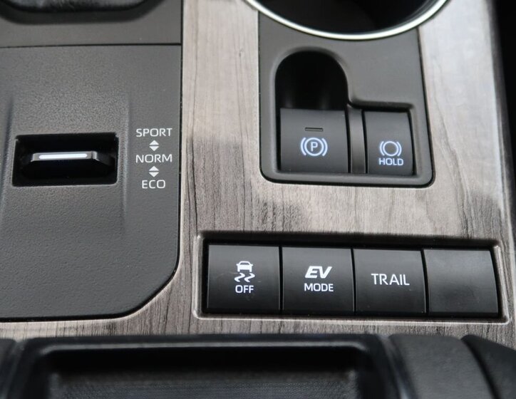 Toyota Highlander SUV / Terénní 2,5 l 182 kw