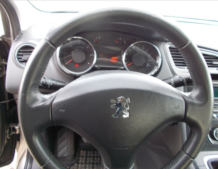 Peugeot 5008 MPV 1,6 l 80 kw