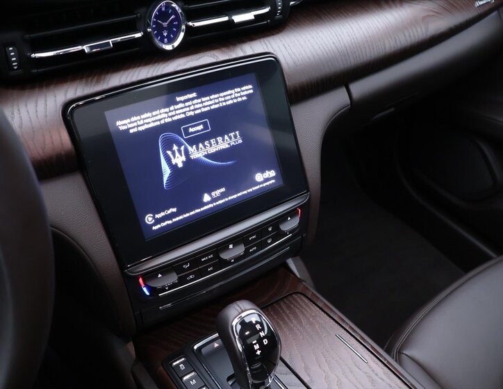 Maserati Quattroporte Sedan 3,0 l 316 kw