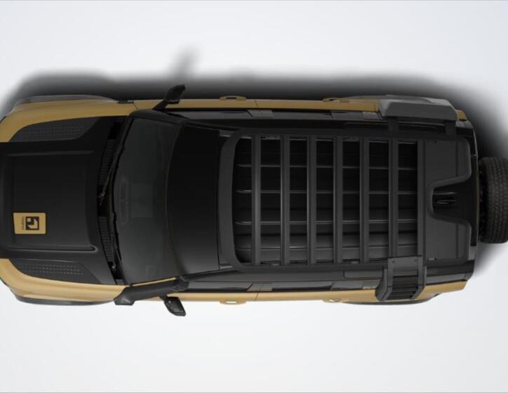 Land Rover Defender 4