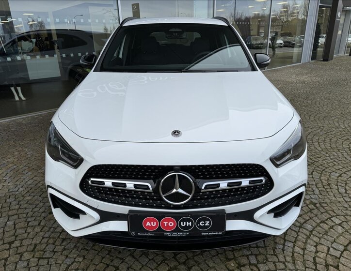 Mercedes-Benz GLA SUV / Terénní 2,0 l 110 kw