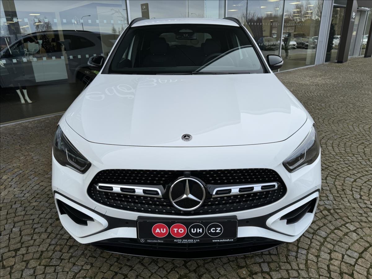 Mercedes-Benz GLA SUV / Terénní 2,0 l 110 kw
