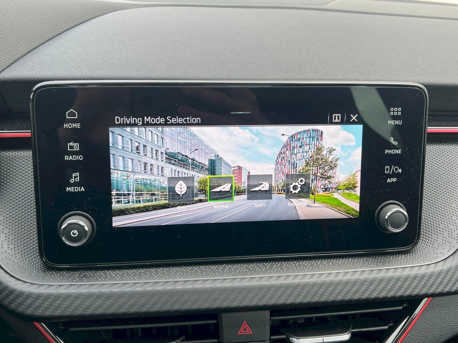 Škoda Scala Hatchback 1,5 l 110 kw