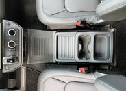 Land Rover Defender SUV 3,0 l 257 kw