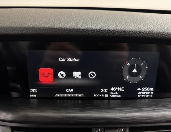 Alfa Romeo Stelvio 19