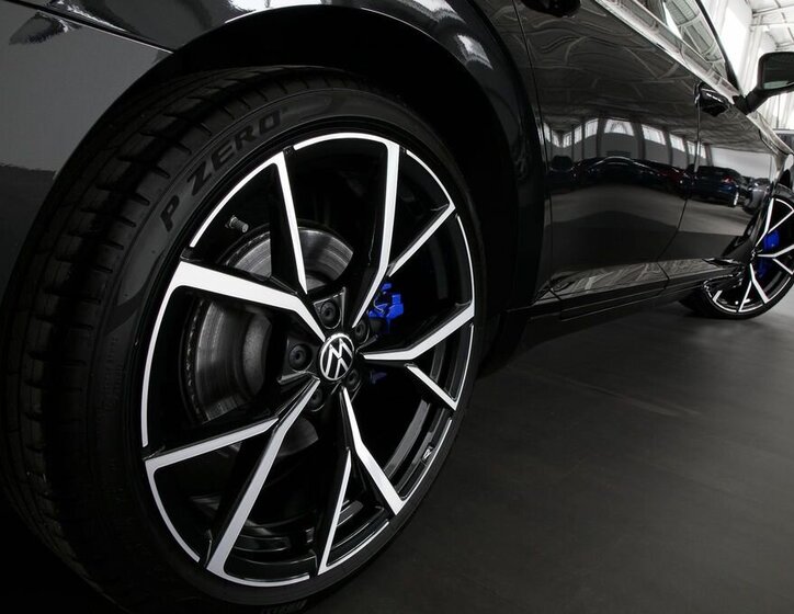 Volkswagen Arteon Kombi 2,0 l 235 kw