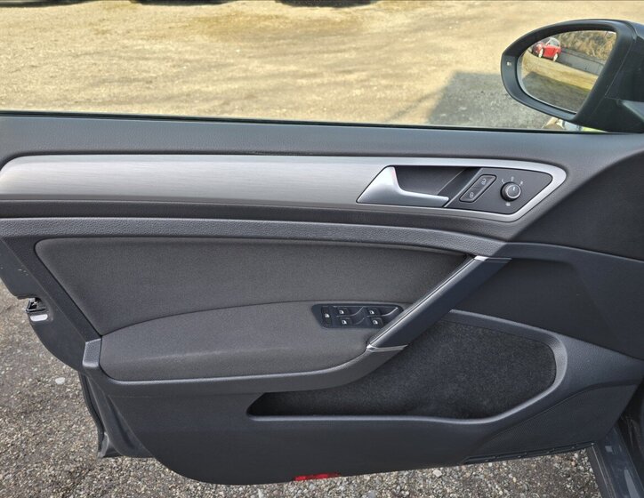 Volkswagen Golf Hatchback 1,2 l 63 kw