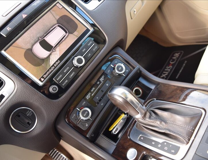 Volkswagen Touareg 48