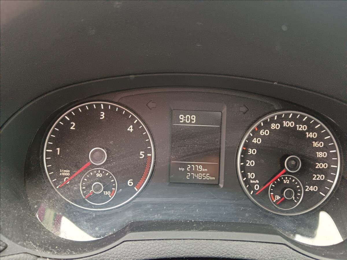 Volkswagen Sharan Kombi 2,0 l 103 kw