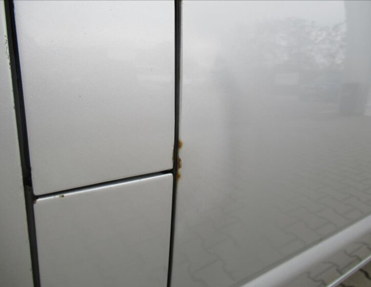 Volkswagen Caravelle MPV 2,5 l 96 kw