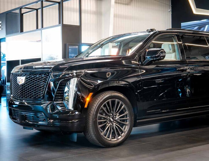 Cadillac Escalade 12