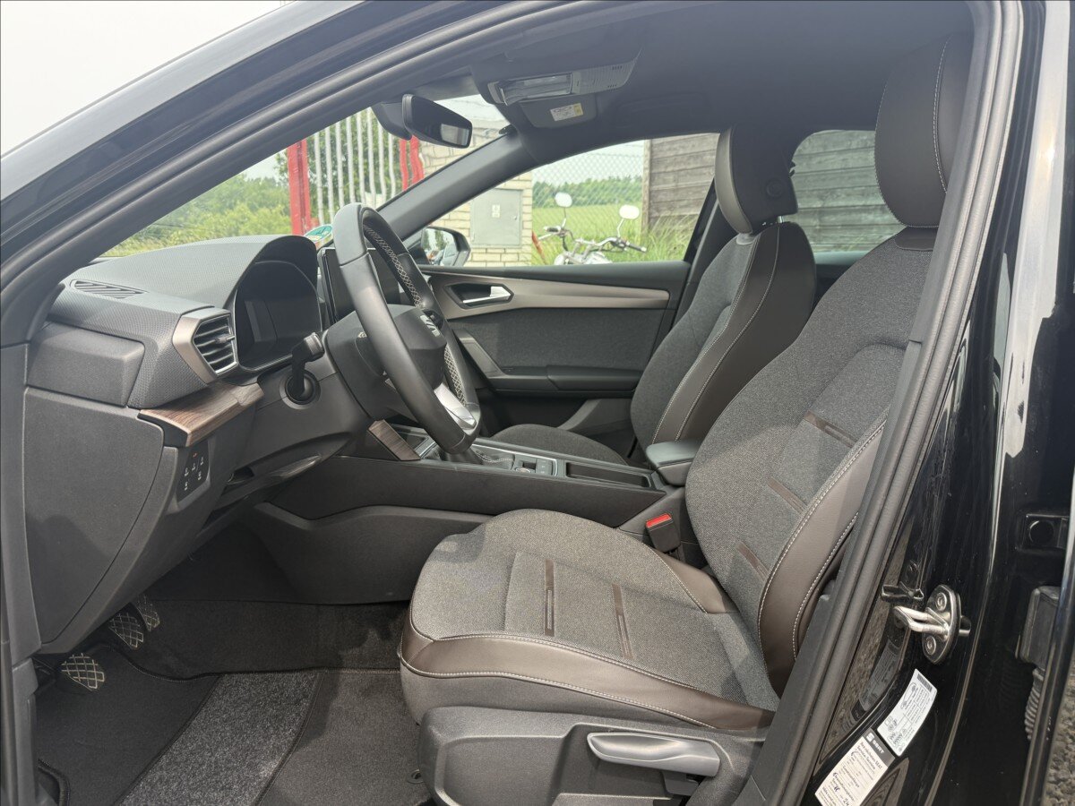 Seat Leon Hatchback 1,5 l 96 kw