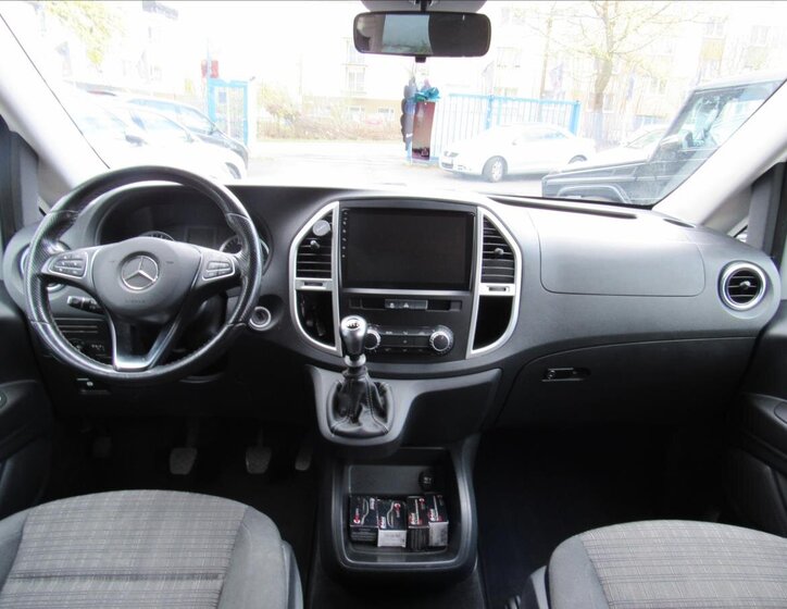 Mercedes-Benz Vito Kombi 2,1 l 100 kw