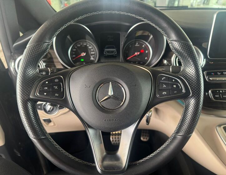 Mercedes-Benz Třídy V 12