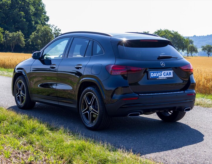 Mercedes-Benz GLA 5