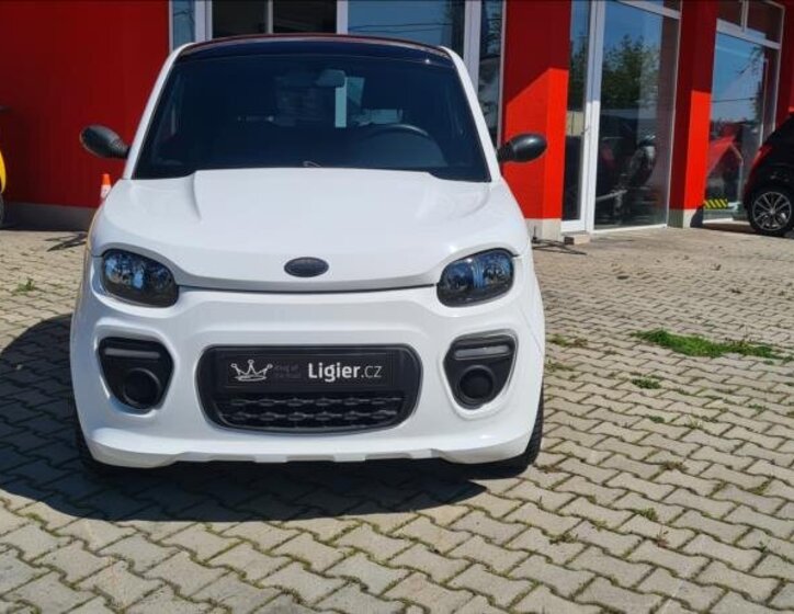 Microcar DUE Hatchback 498,0 6 kw