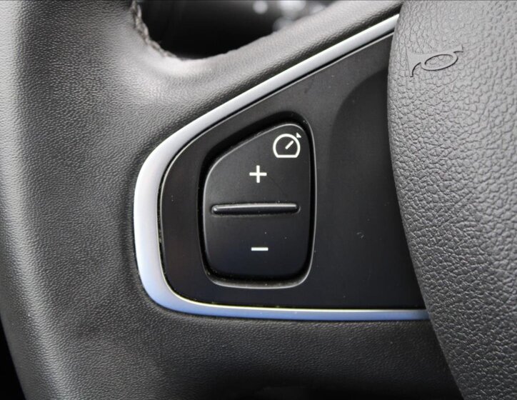 Renault Clio Hatchback 898,0 56 kw