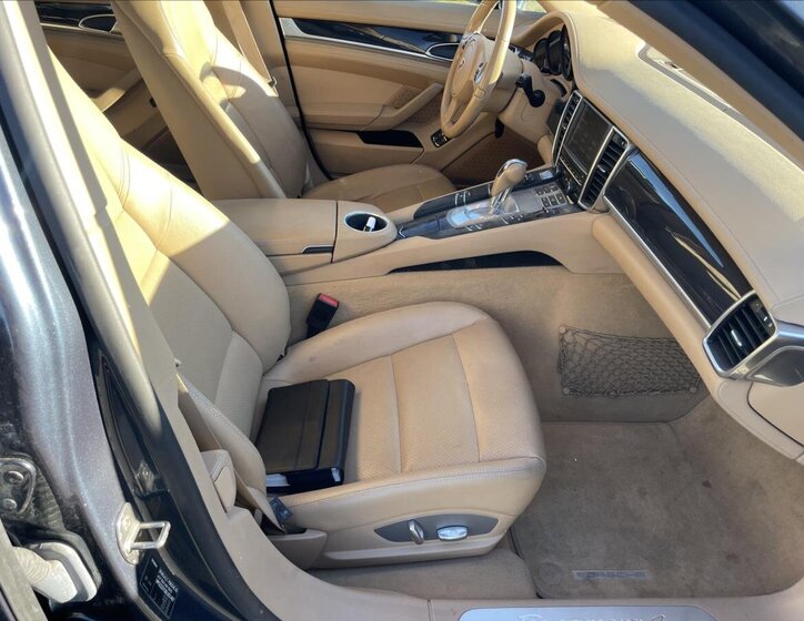 Porsche Panamera Hatchback 3,6 l 220 kw