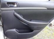 Toyota Avensis Kombi 2,0 l 93 kw