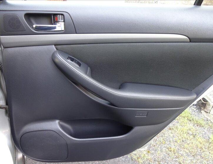 Toyota Avensis Kombi 2,0 l 93 kw