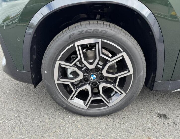 BMW X1 SUV 1,5 l 125 kw