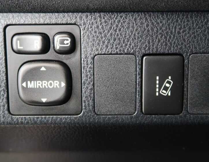 Toyota RAV4 SUV / Terénní 2,5 l 114 kw