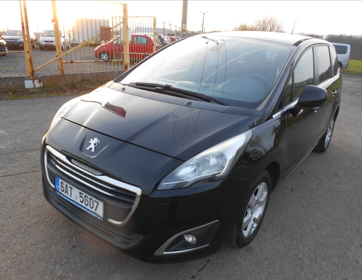 Peugeot 5008 2