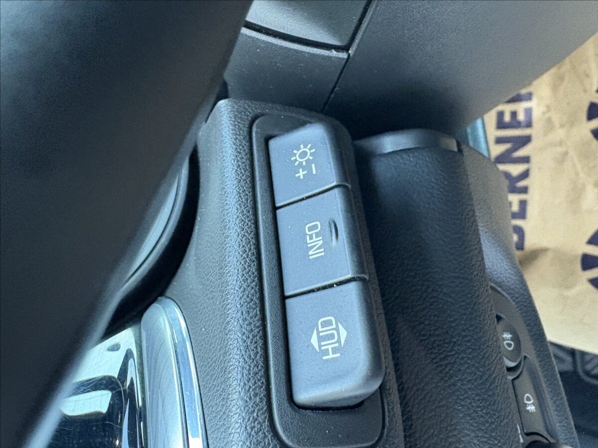 Opel Insignia Kombi 2,0 l 128 kw