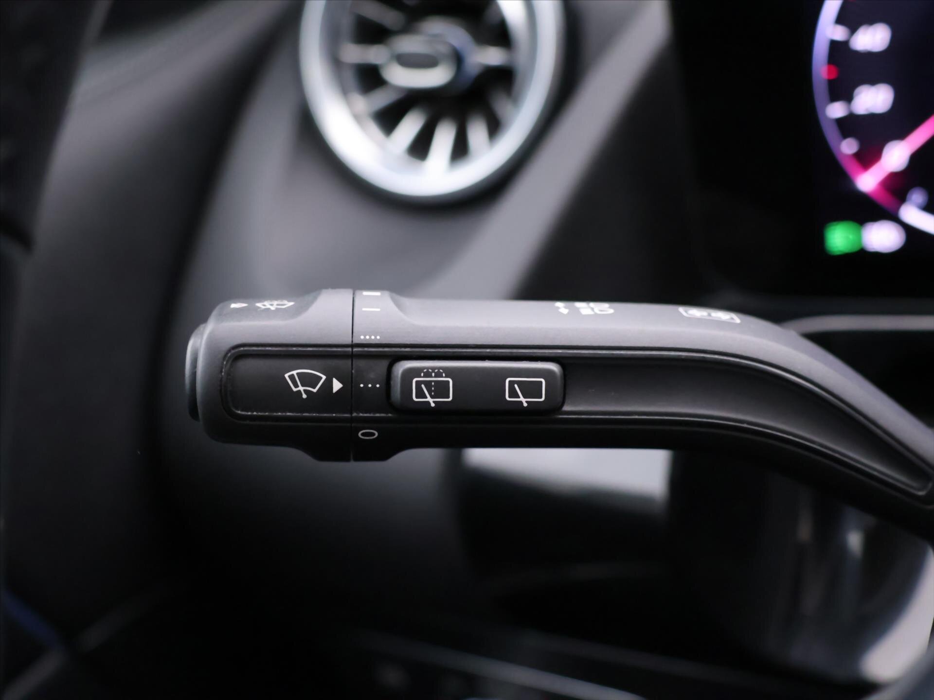 Mercedes-Benz GLA SUV / Terénní 2,0 l 165 kw