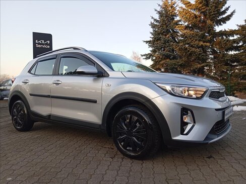 KIA Stonic SUV 1,2 l 62 kw