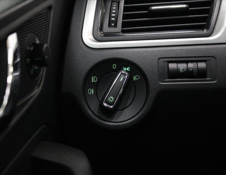 Škoda Rapid Liftback 1,2 l 81 kw