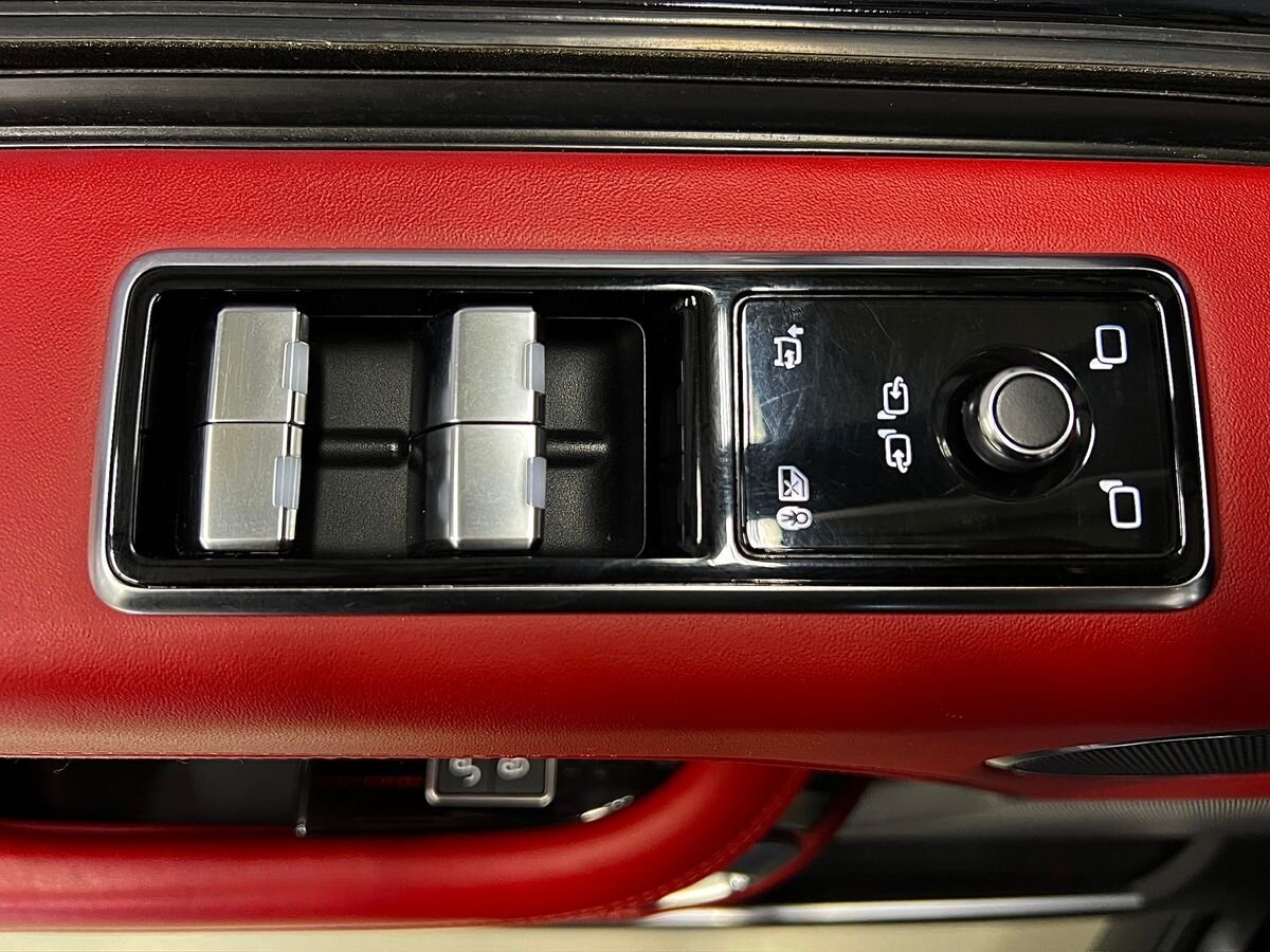 Land Rover Range Rover SUV / Terénní 3,0 l 190 kw