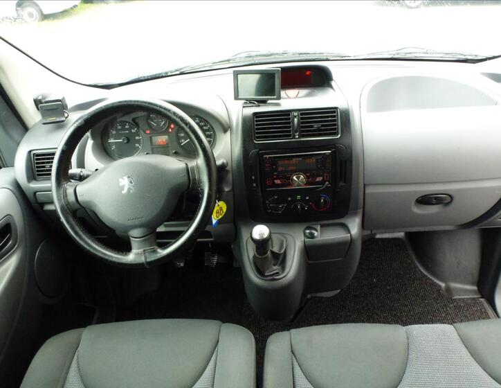Peugeot Expert 26