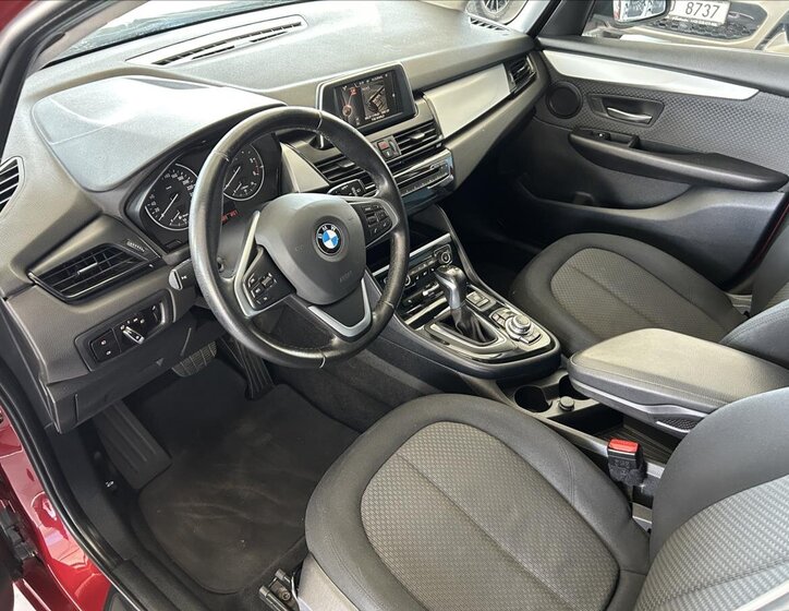 BMW Řada 2 MPV 2,0 l 110 kw