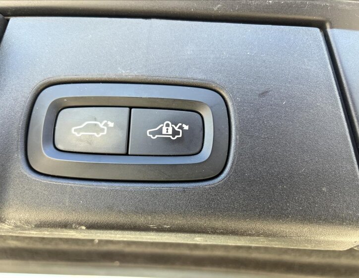 Volvo V90 Kombi 2,0 l 145 kw