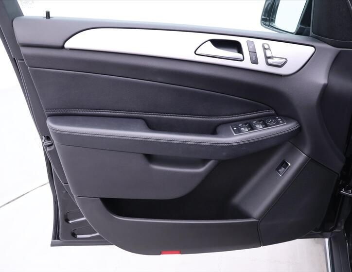 Mercedes-Benz GLE 12