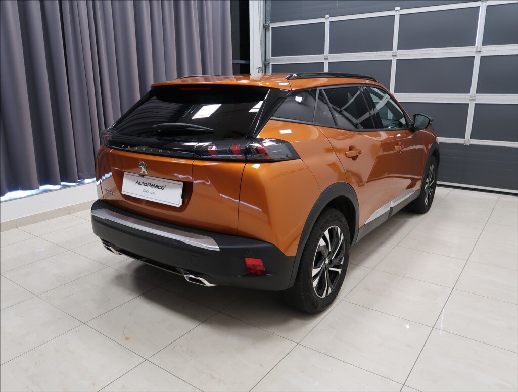 Peugeot 2008 Hatchback 1,2 l 96 kw