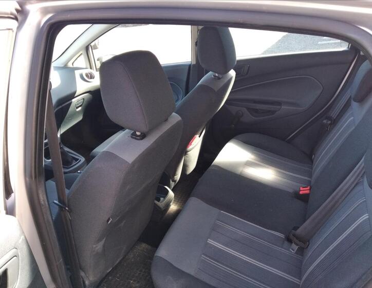 Ford Fiesta 9