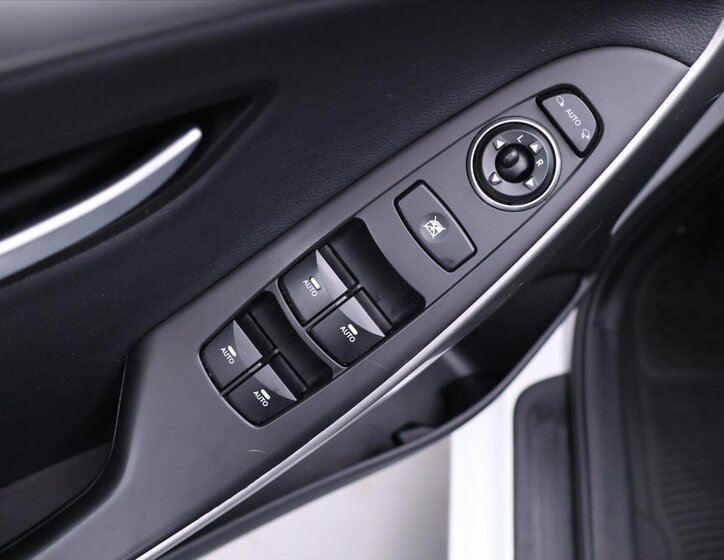 Hyundai i30 Kombi 1,6 l 99 kw