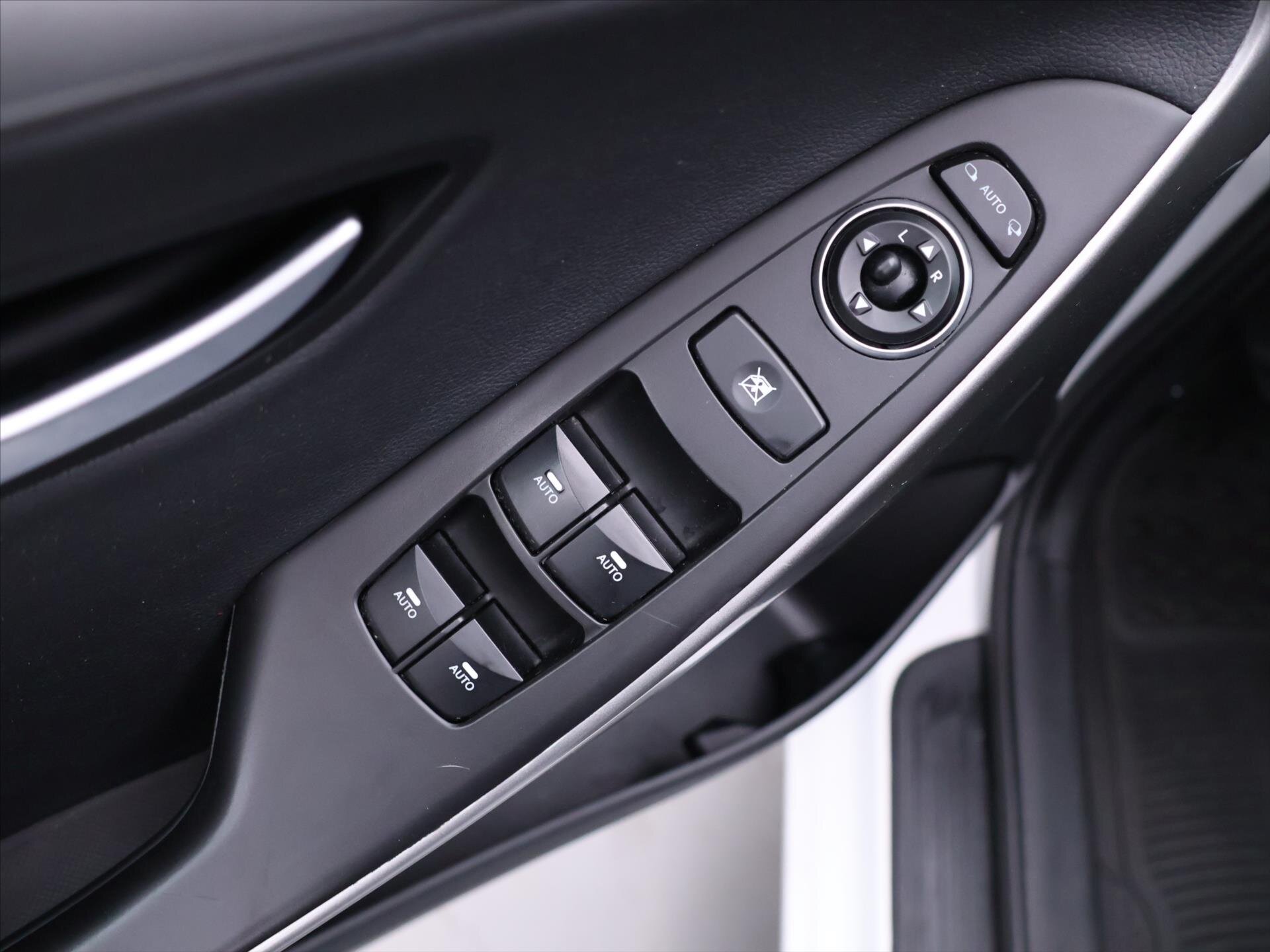 Hyundai i30 Kombi 1,6 l 99 kw