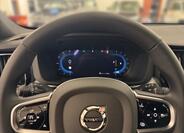 Volvo XC60 8