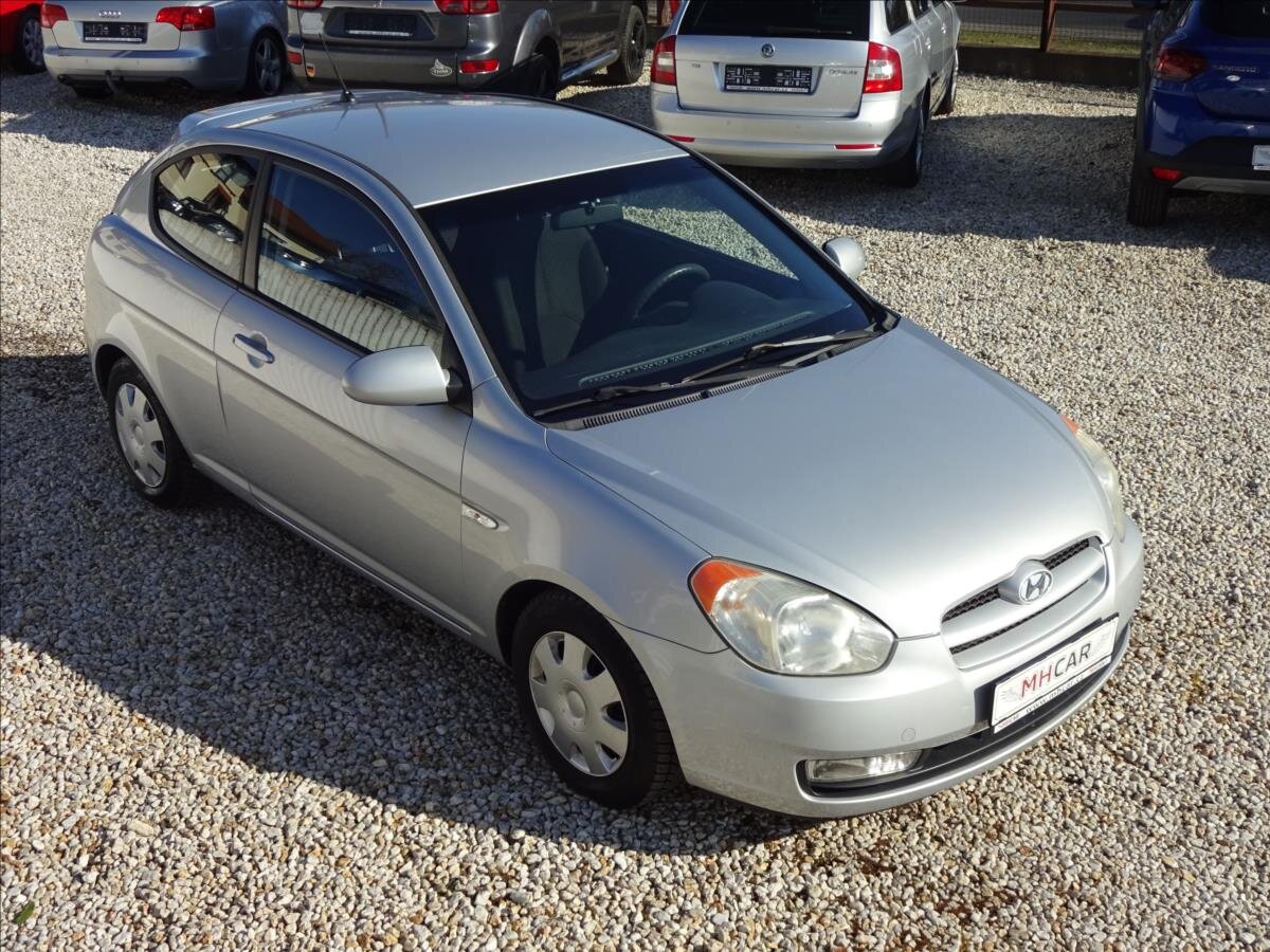 Hyundai Accent Hatchback 1,4 l 71 kw