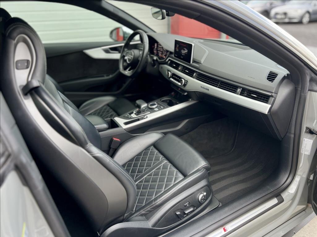 Audi S5 Kupé 3,0 l 255 kw