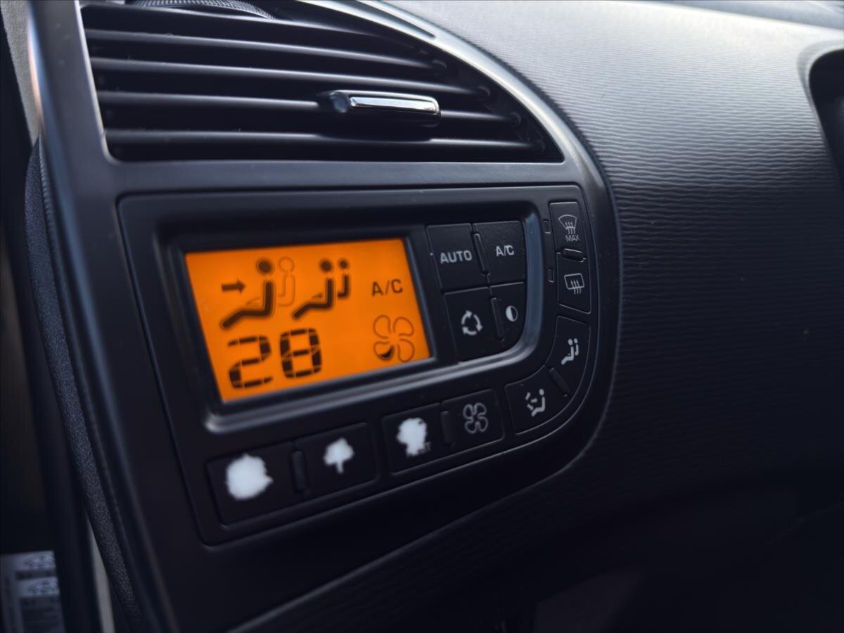 Citroën Grand C4 Picasso Kombi 2,0 l 110 kw