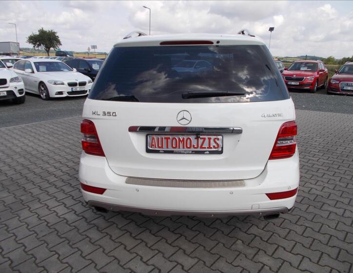 Mercedes-Benz Třídy M 10