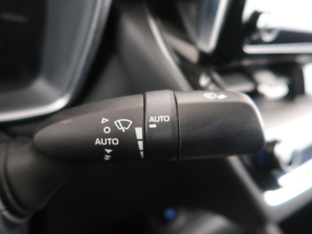 Toyota Corolla Sedan 1,5 l 92 kw