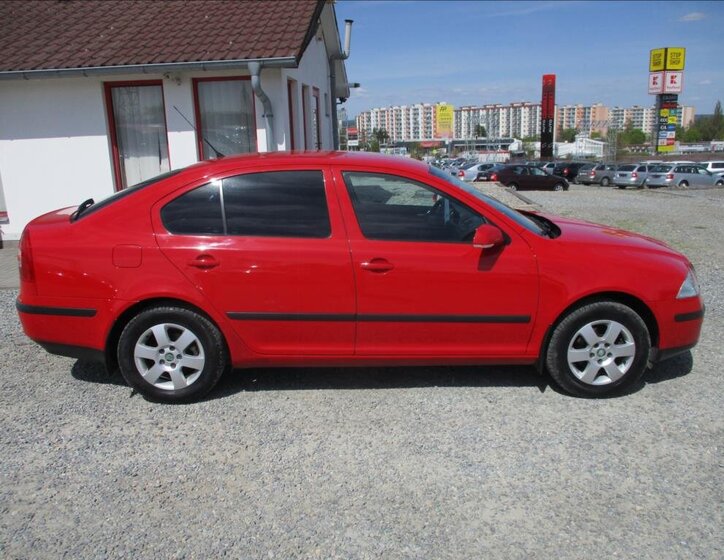 Škoda Octavia Sedan / Limuzína 1,6 l 75 kw
