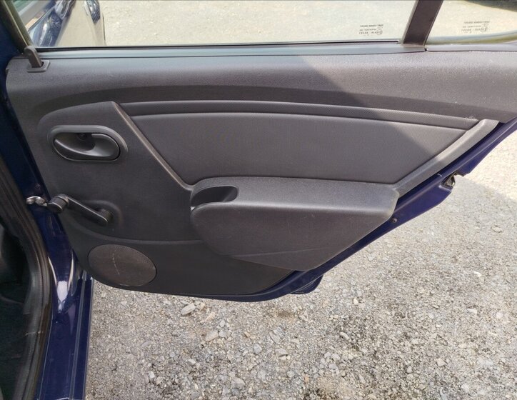 Dacia Sandero Hatchback 1,1 l 55 kw