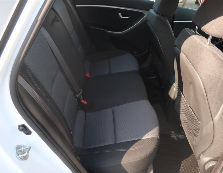 Hyundai i30 Kombi 1,6 l 88 kw