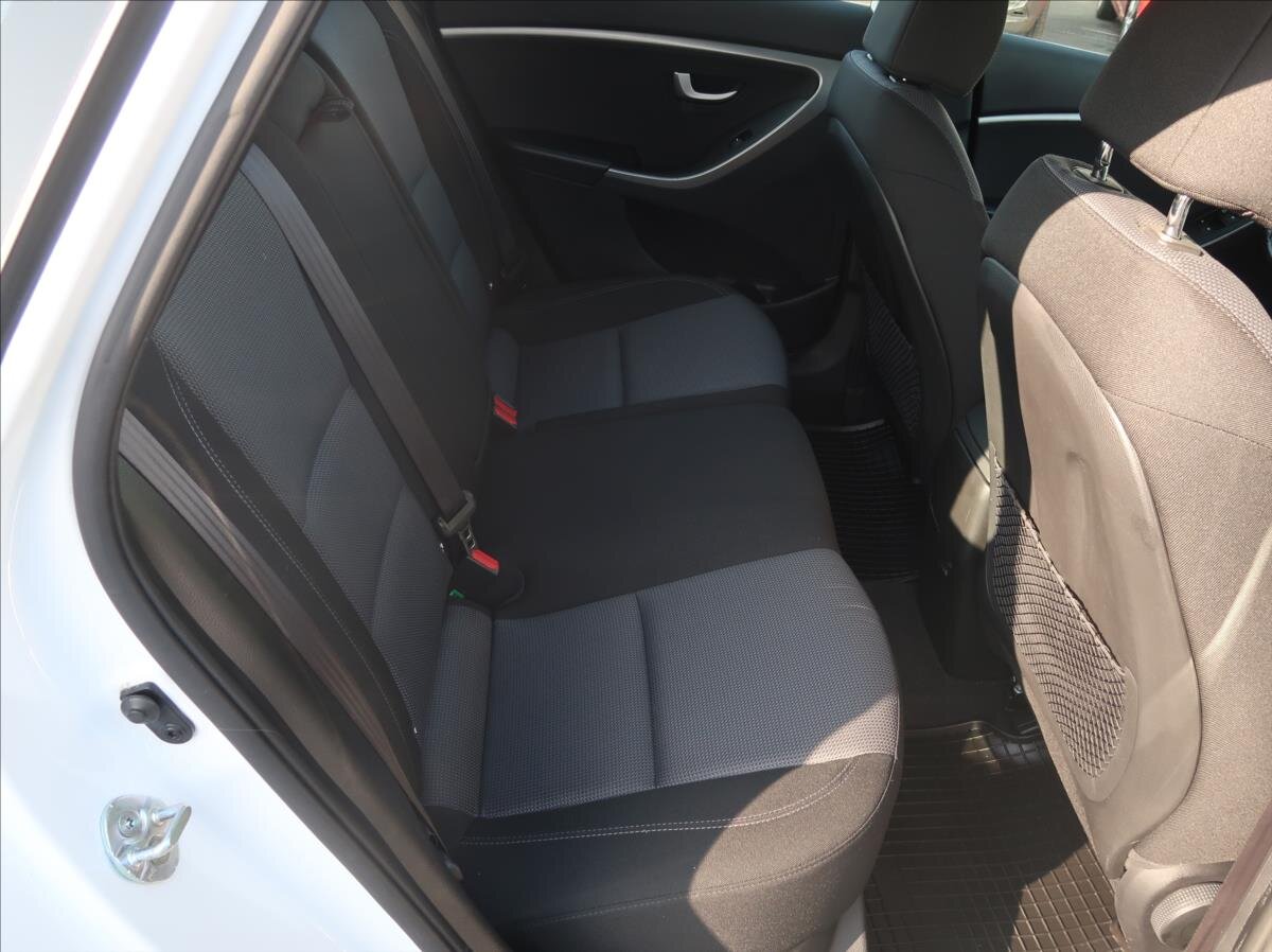 Hyundai i30 Kombi 1,6 l 88 kw